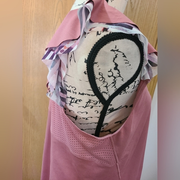 NWT Calia Carrie Underwood athletic workout ruffle mesh tank top - Picture 2 of 4